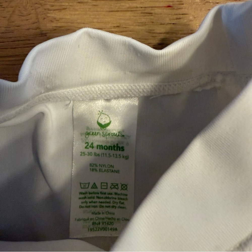 White Rashguard 24M - Picture 4 of 4